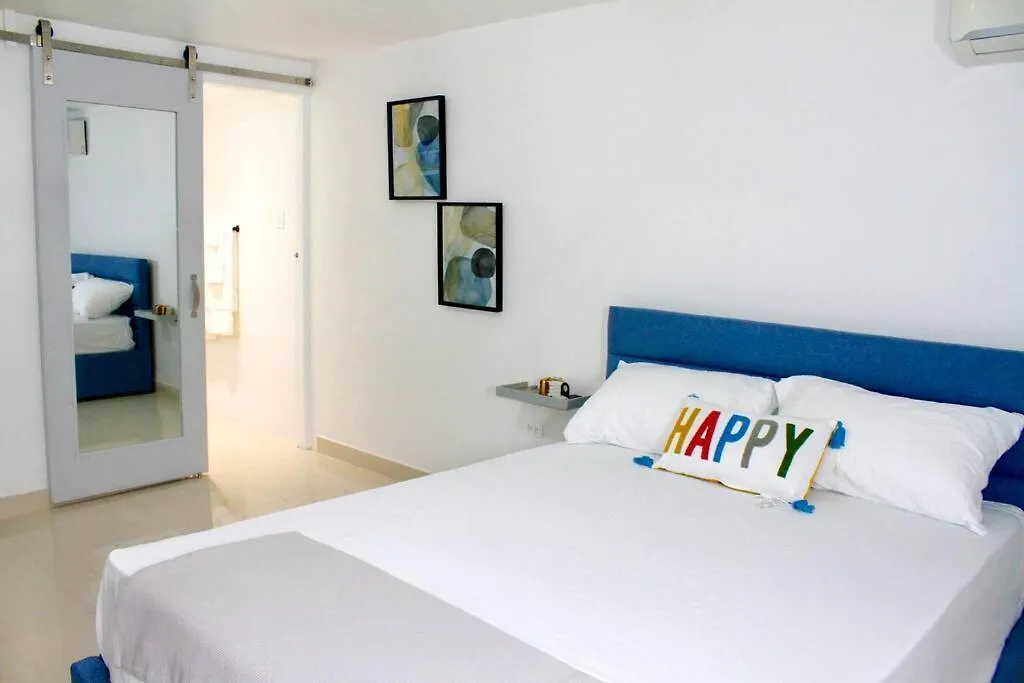 Minimalist Studio Near Devon House Kingston 0*,  Jamaika